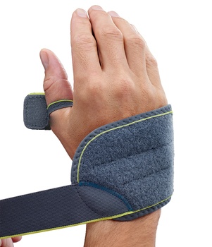 Push Sports Handgelenkstütze beim Anziehen